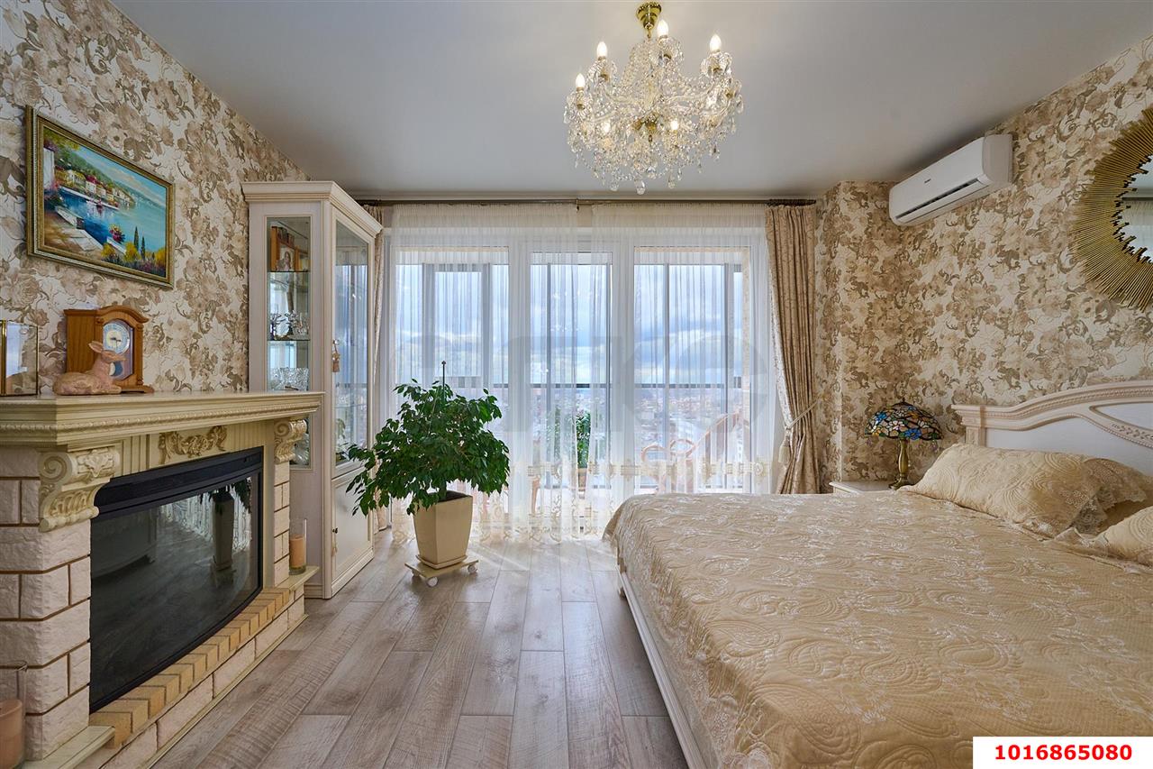 Фото №8: 2-комнатная квартира 82 м² - Краснодар, Западный внутригородской округ, Центральный внутригородской округ, жилой комплекс Центральный, мкр. Центральный, ул. Будённого, 129