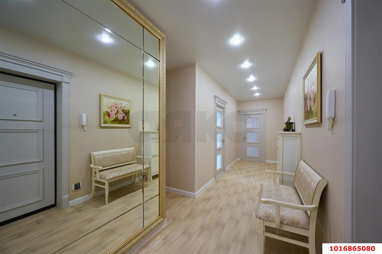 Фото №3: 2-комнатная квартира 82 м² - Краснодар, Западный внутригородской округ, Центральный внутригородской округ, жилой комплекс Центральный, мкр. Центральный, ул. Будённого, 129