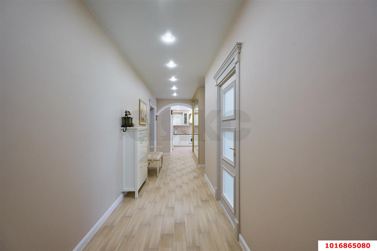 Фото №6: 2-комнатная квартира 82 м² - Краснодар, Западный внутригородской округ, Центральный внутригородской округ, жилой комплекс Центральный, мкр. Центральный, ул. Будённого, 129