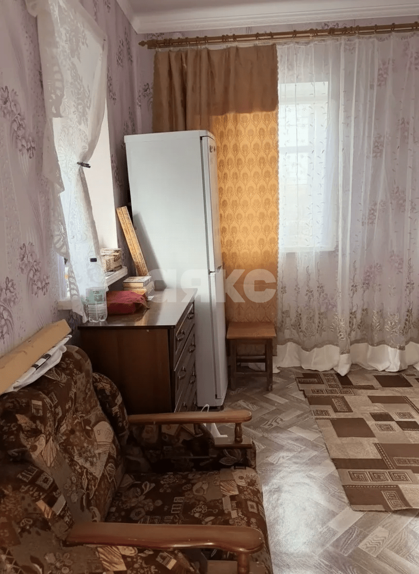 Фото №2: Дом 25 м² + 5 сот. - Новокубанск, ул. Советская, 83/1