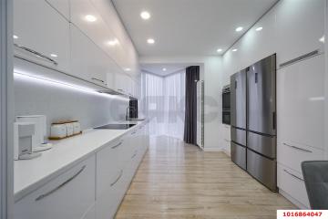 Фото №1: 3-комнатная квартира 130 м² - Краснодар, мкр. ЖК Седьмой Континент, ул. Совхозная, 1к5