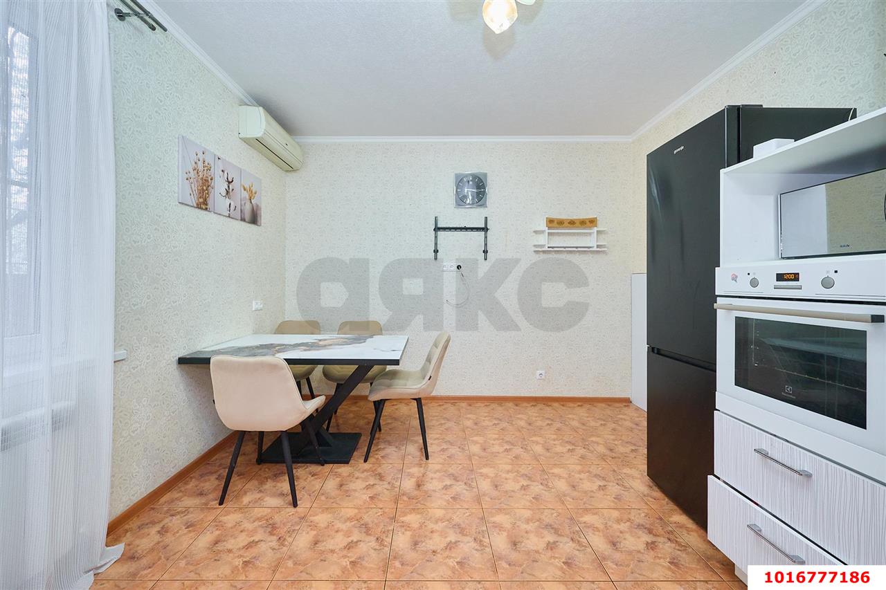 Фото №3: Дом 140 м² + 2.2 сот. - Краснодар, Прикубанский внутригородской округ, Калинино, мкр. Завод Радиоизмерительных Приборов, ул. Алуштинская, 15