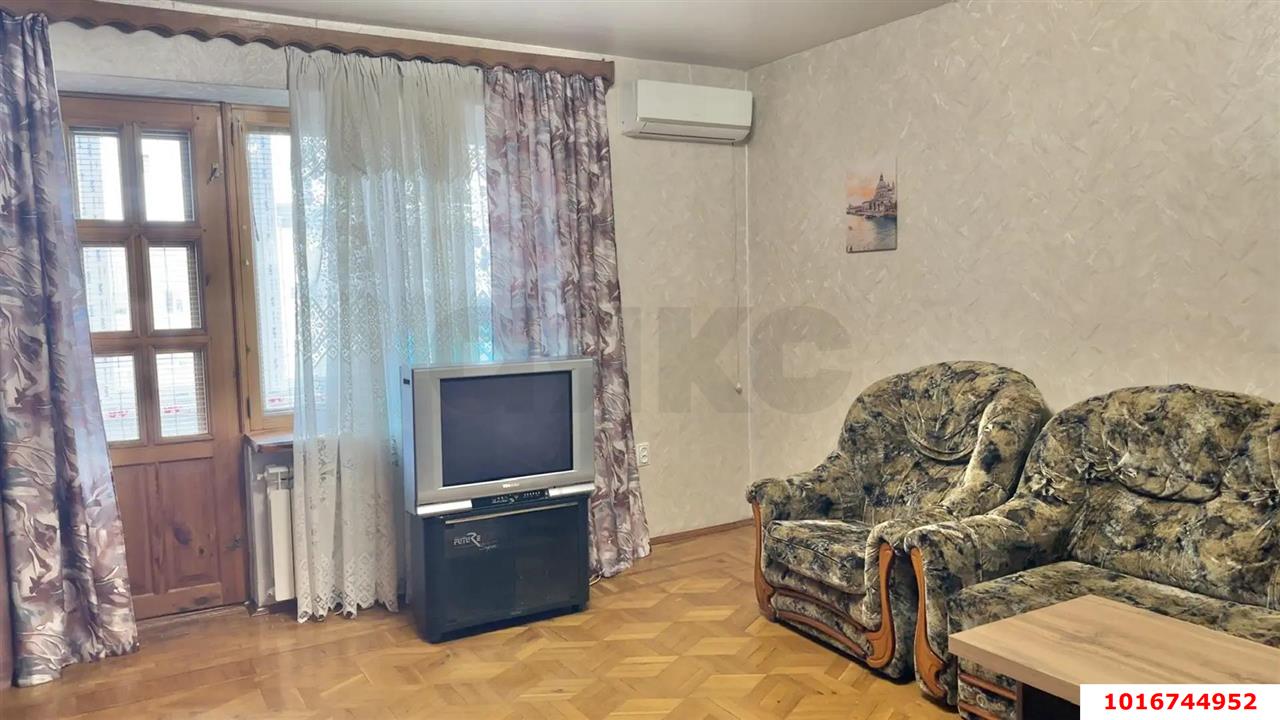 Фото №2: 2-комнатная квартира 55 м² - Краснодар, Центральный внутригородской округ, Черёмушки, мкр. Дубинка, пр-д 2-й  Айвазовского, 14