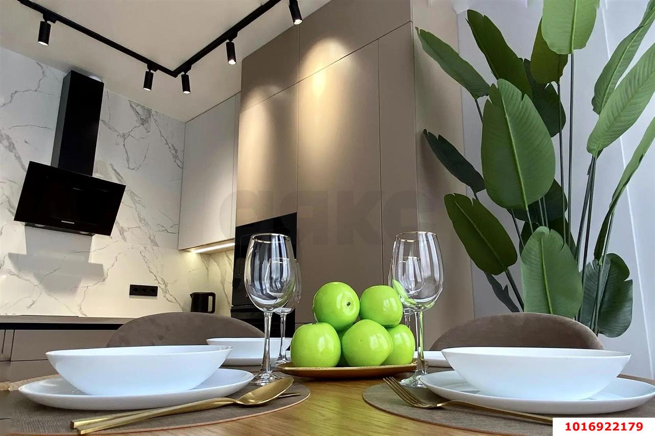 Фото №4: 1-комнатная квартира 35 м² - Краснодар, ЖК Абрикосово, жилой комплекс Абрикосово, мкр. Прикубанский внутригородской округ, ул. имени Героя Георгия Бочарникова, 4