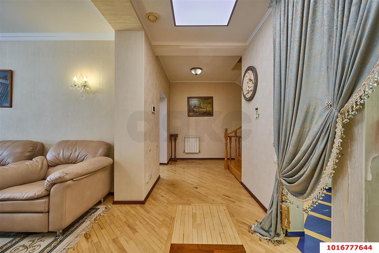 Фото №30: Дом 373 м² + 7.5 сот. - Краснодар, Прикубанский внутригородской округ, мкр. Фестивальный, ул. Геленджикская, 12