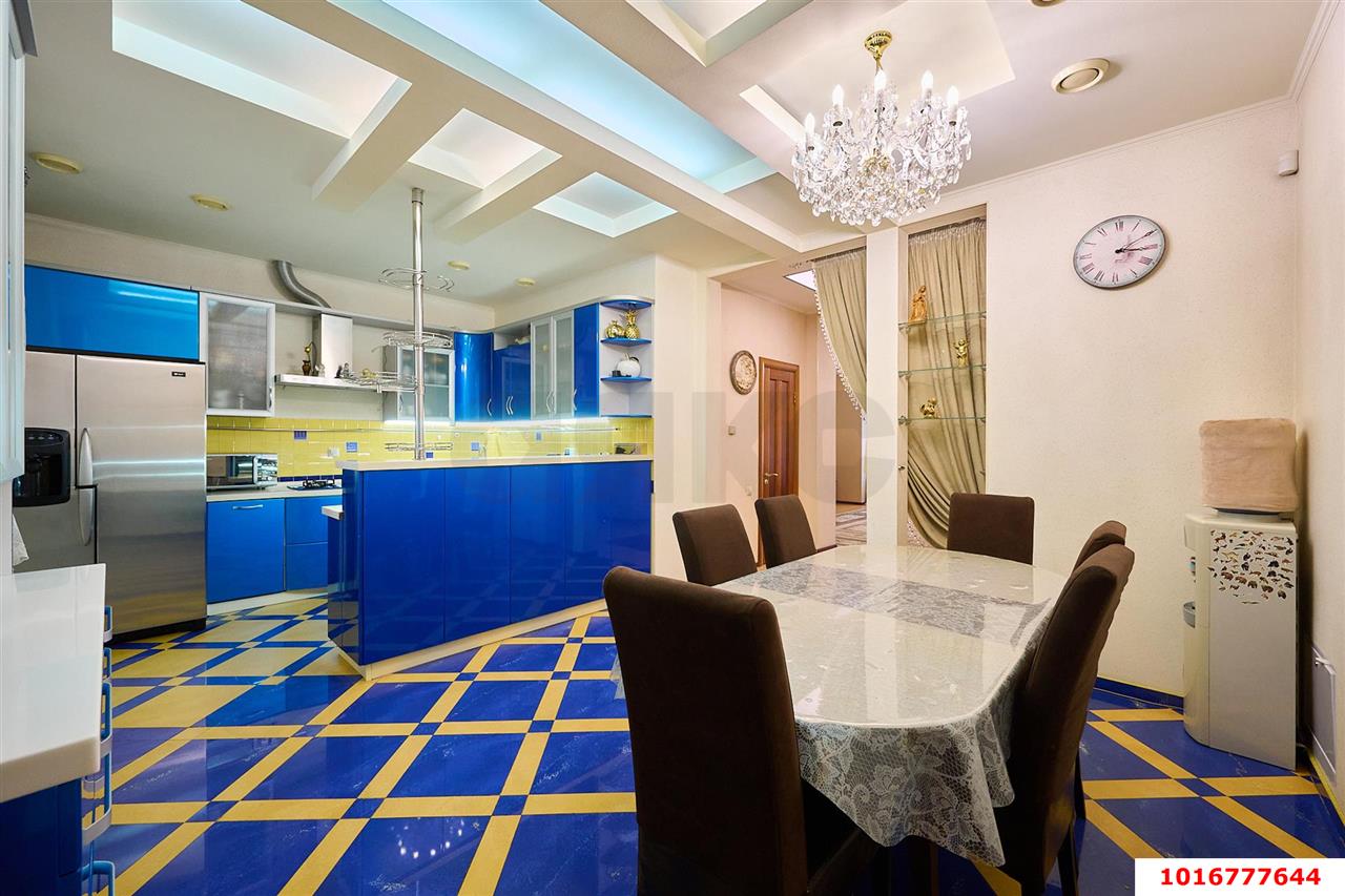 Фото №12: Дом 373 м² + 7.5 сот. - Краснодар, Прикубанский внутригородской округ, мкр. Фестивальный, ул. Геленджикская, 12