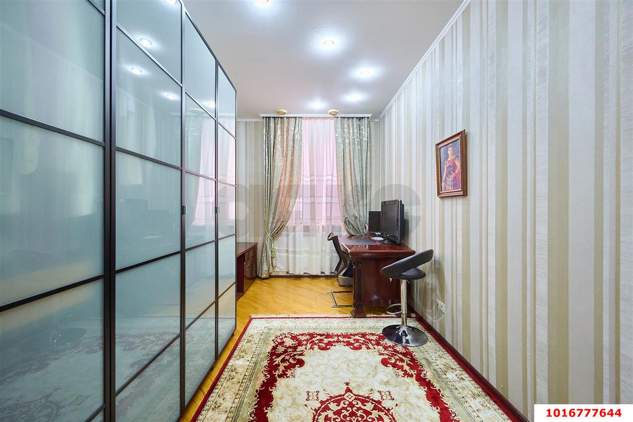 Фото №20: Дом 373 м² + 7.5 сот. - Краснодар, Прикубанский внутригородской округ, мкр. Фестивальный, ул. Геленджикская, 12