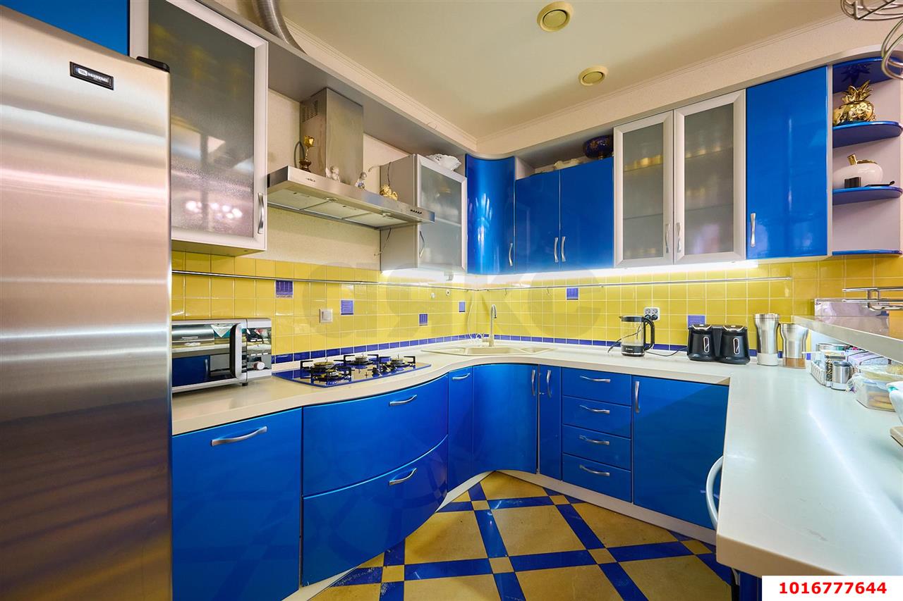 Фото №8: Дом 373 м² + 7.5 сот. - Краснодар, Прикубанский внутригородской округ, мкр. Фестивальный, ул. Геленджикская, 12