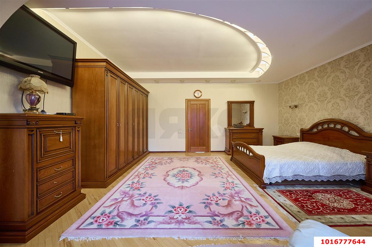 Фото №13: Дом 373 м² + 7.5 сот. - Краснодар, Прикубанский внутригородской округ, мкр. Фестивальный, ул. Геленджикская, 12