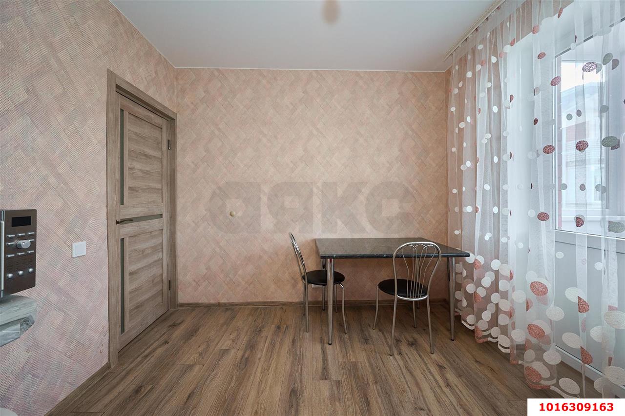 Фото №4: 1-комнатная квартира 38 м² - Новая Адыгея, мкр. жилой комплекс Золотая линия 2, ул. Бжегокайская, 25к1