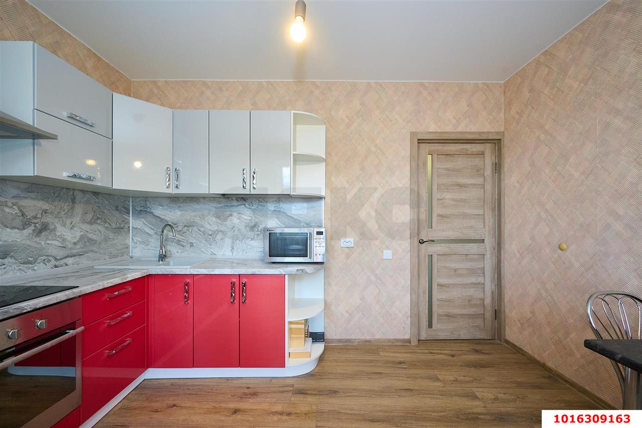 Фото №5: 1-комнатная квартира 38 м² - Новая Адыгея, мкр. жилой комплекс Золотая линия 2, ул. Бжегокайская, 25к1