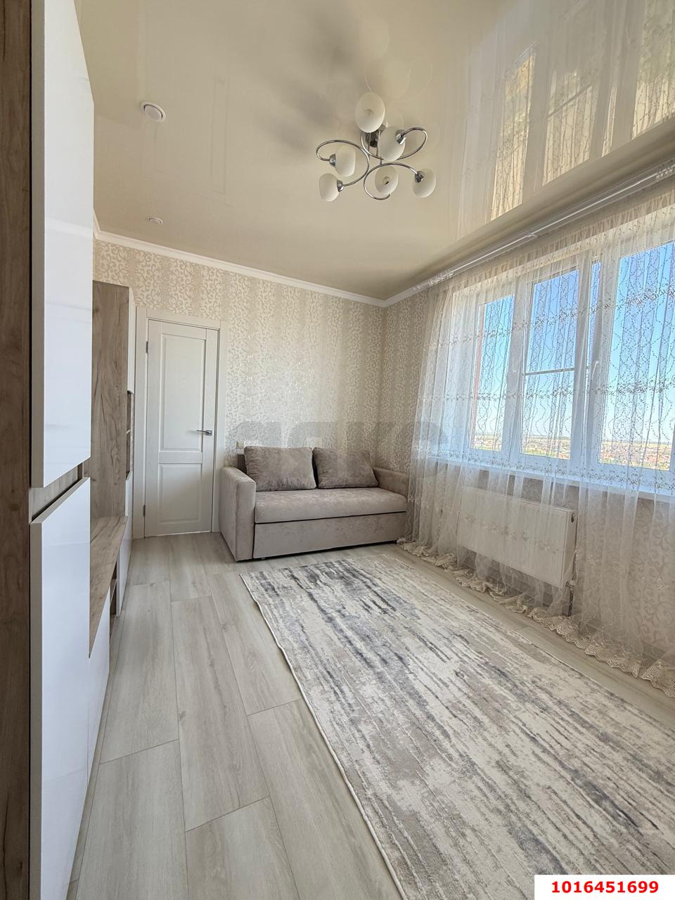 Фото №3: 1-комнатная квартира 35 м² - Российский, мкр. Прикубанский внутригородской округ, ул. имени В.М. Комарова, 21В