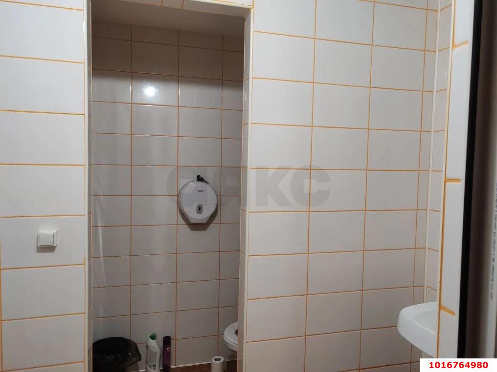 Фото №7: Коммерция 105 м² - Краснодар, мкр. Западный внутригородской округ, ул. Фёдора Лузана, 4