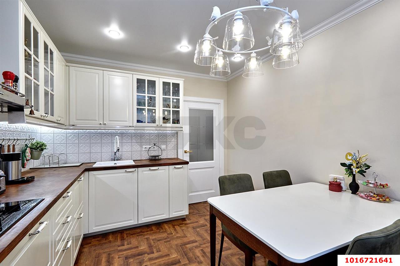 Фото №10: 2-комнатная квартира 65 м² - Краснодар, Прикубанский внутригородской округ, Краевая Клиническая Больница, мкр. жилой комплекс Олимп, ул. Домбайская, 10/2