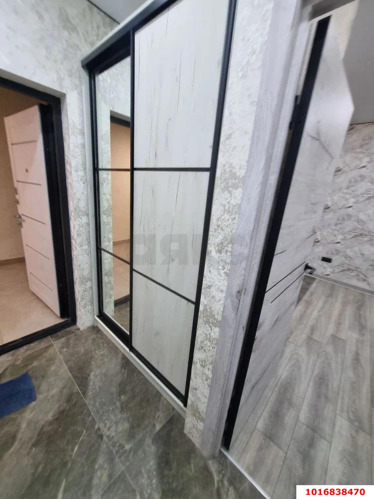 Фото №3: 1-комнатная квартира 43 м² - Краснодар, ЖК Урал, Карасунский внутригородской округ, Камвольно-суконный Комбинат, мкр. жилой комплекс Ural, ул. Уральская, 87/7