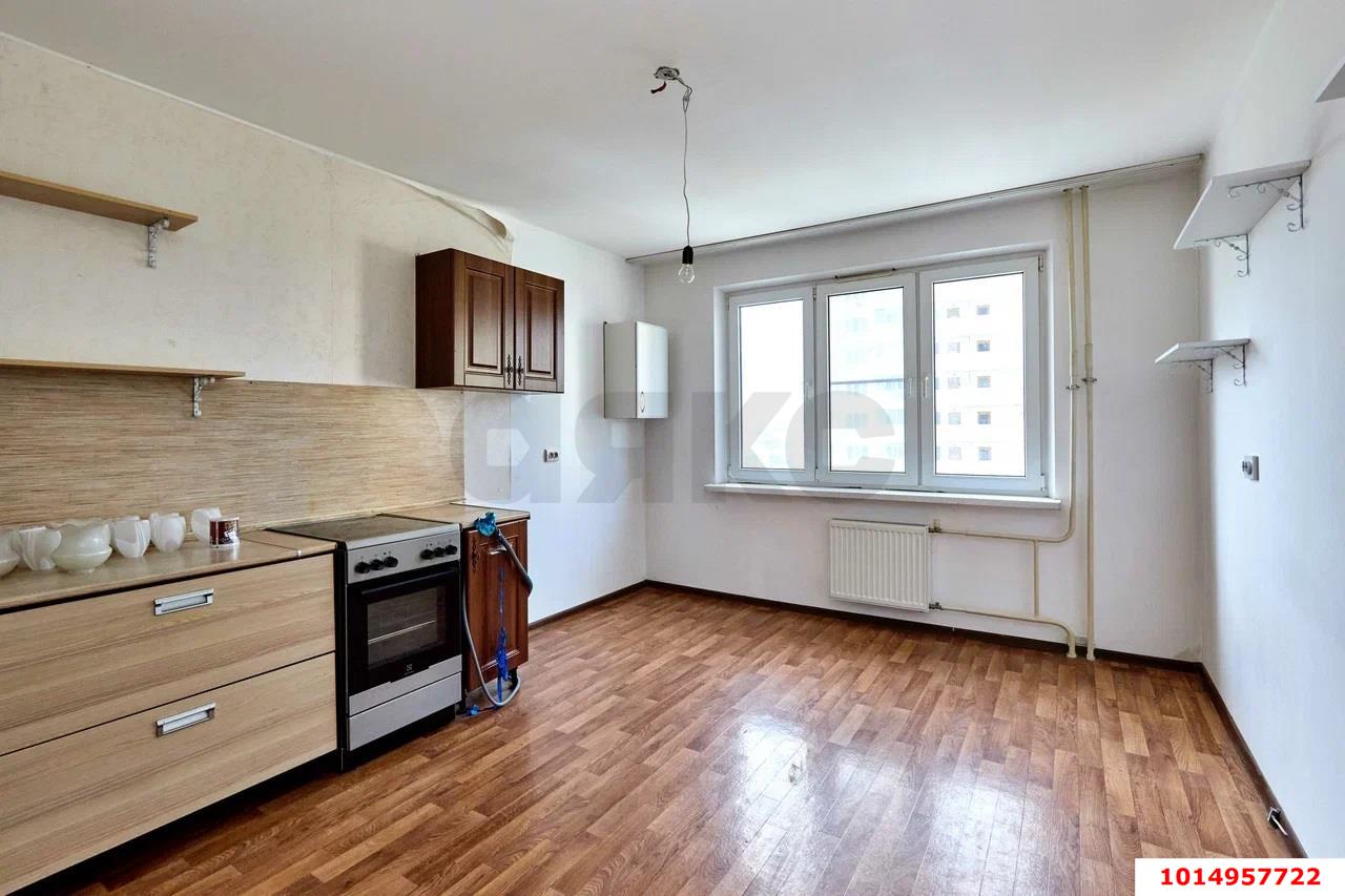 Фото №1: 2-комнатная квартира 68 м² - Краснодар, Прикубанский внутригородской округ, мкр. Молодёжный