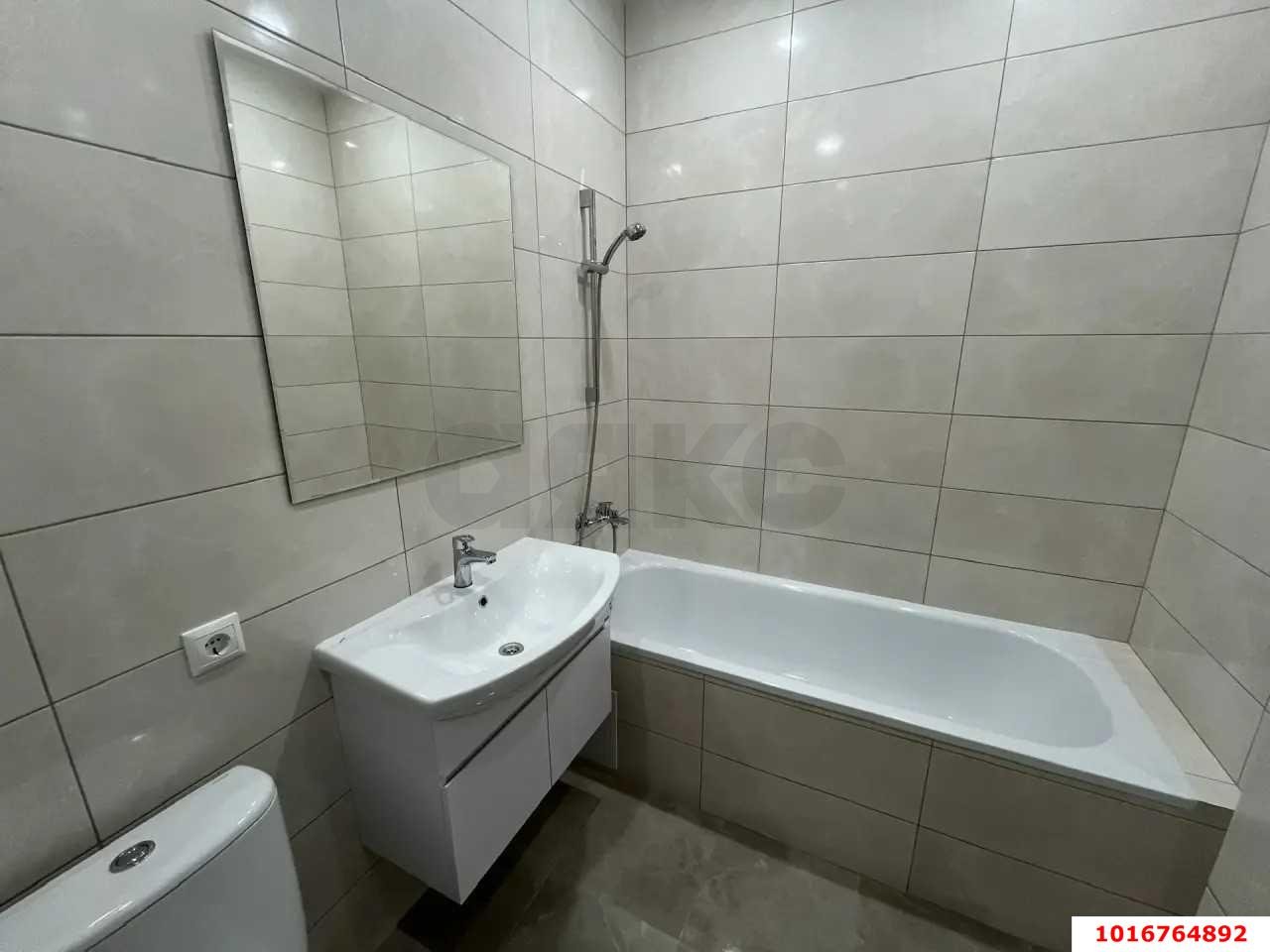 Фото №1: 1-комнатная квартира 36 м² - Краснодар, Прикубанский внутригородской округ, имени Петра Метальникова, Завод Радиоизмерительных Приборов, мкр. жилой комплекс Лучший, ул. Петра Метальникова, 36