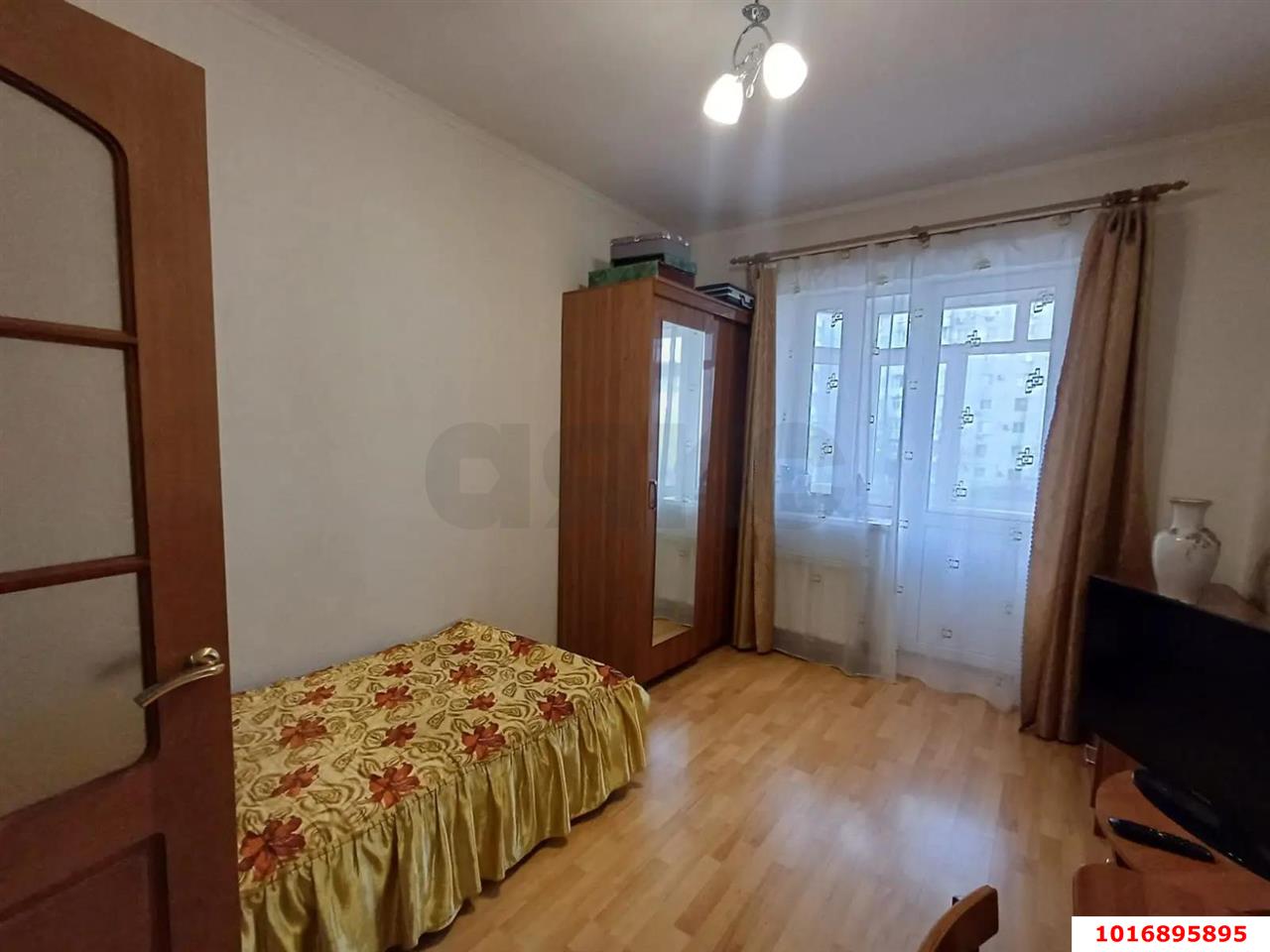 Фото №5: 5+-комнатная квартира <span class="whitespace-nowrap">90 м²</span>, <span class="whitespace-nowrap">3/3 эт.</span> - Краснодар, Центральный внутригородской округ, мкр. Дубинка, ул. Кавказская, 140