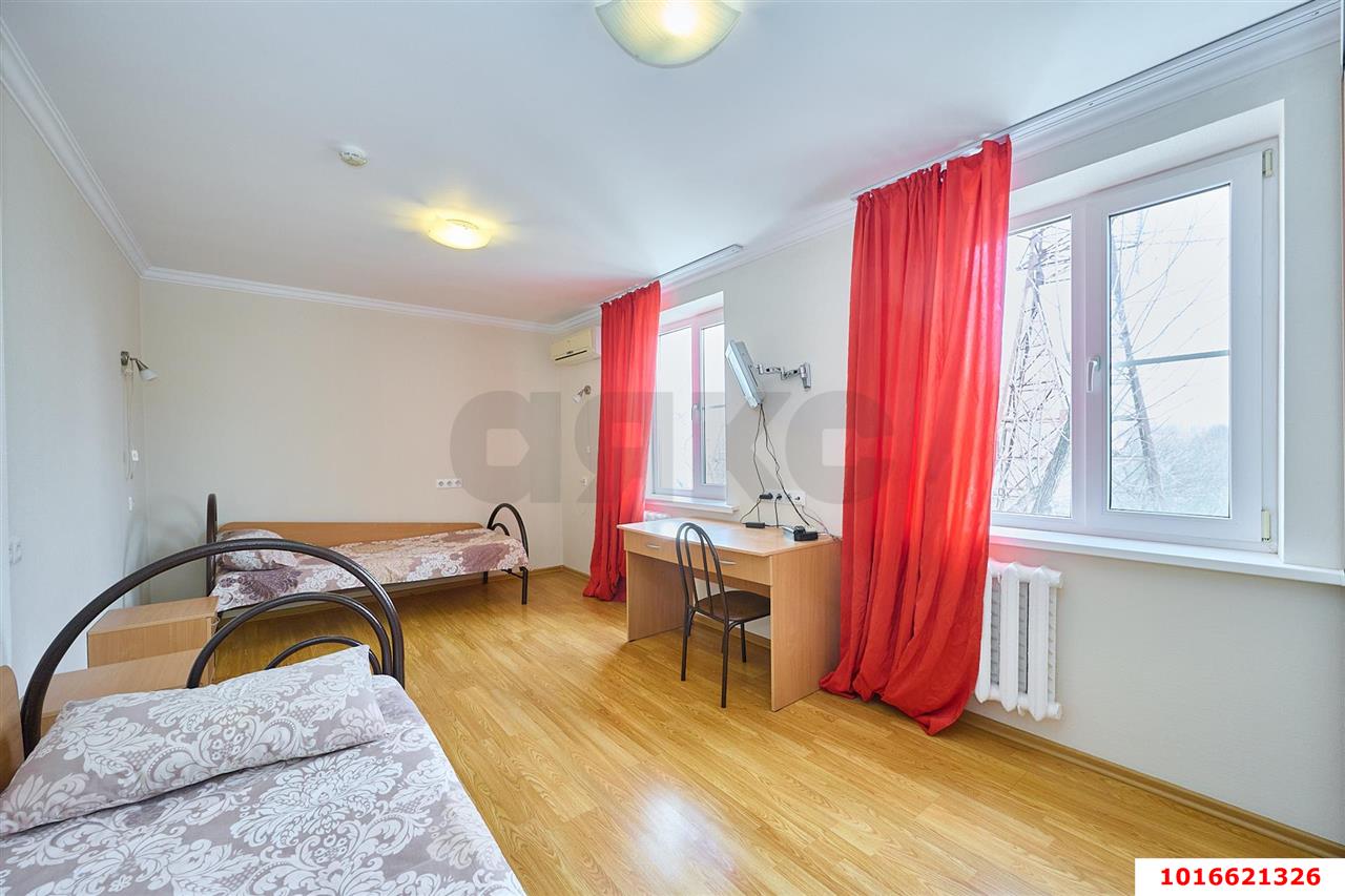 Фото №4: Коммерция 110 м² - Краснодар, ул. Краснодарская, 34