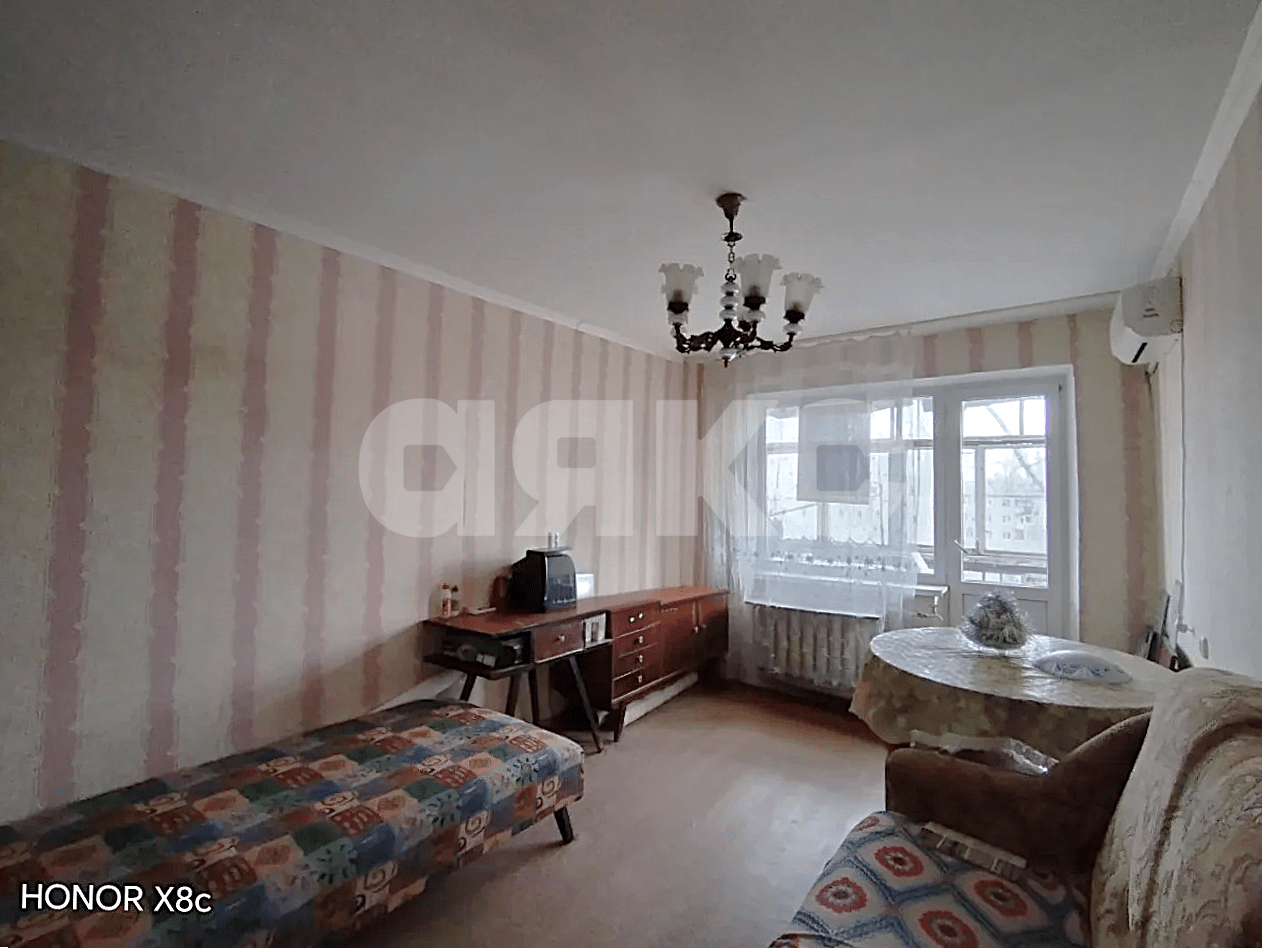 Фото №1: 2-комнатная квартира <span class="whitespace-nowrap">43 м²</span>, <span class="whitespace-nowrap">5/5 эт.</span> - Волгоград, Кировский, мкр. Развилка, ул. 64-й Армии, 113А