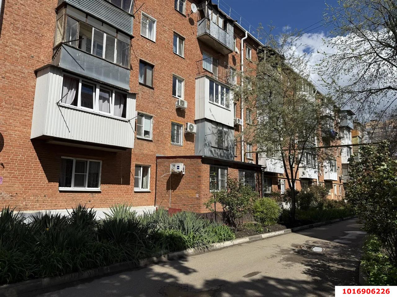 Фото №1: 2-комнатная квартира 42 м² - Краснодар, Прикубанский внутригородской округ, мкр. Авиагородок, ул. Авиагородок, 5