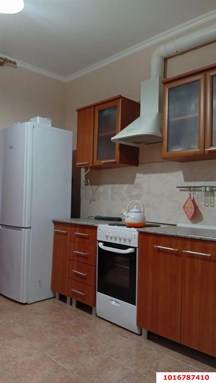 Фото №3: 1-комнатная квартира <span class="whitespace-nowrap">44 м²</span>, <span class="whitespace-nowrap">2/8 эт.</span> - Краснодар, Прикубанский внутригородской округ, мкр. 40 лет Победы, ул. 1 Мая, 91