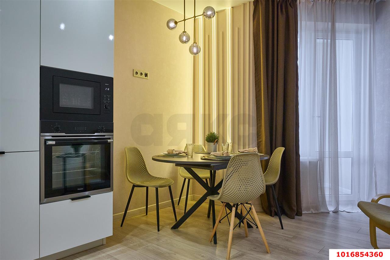 Фото №3: 2-комнатная квартира 70 м² - Краснодар, Пашковский, мкр. Карасунский внутригородской округ, ул. Леонида Лаврова, 4