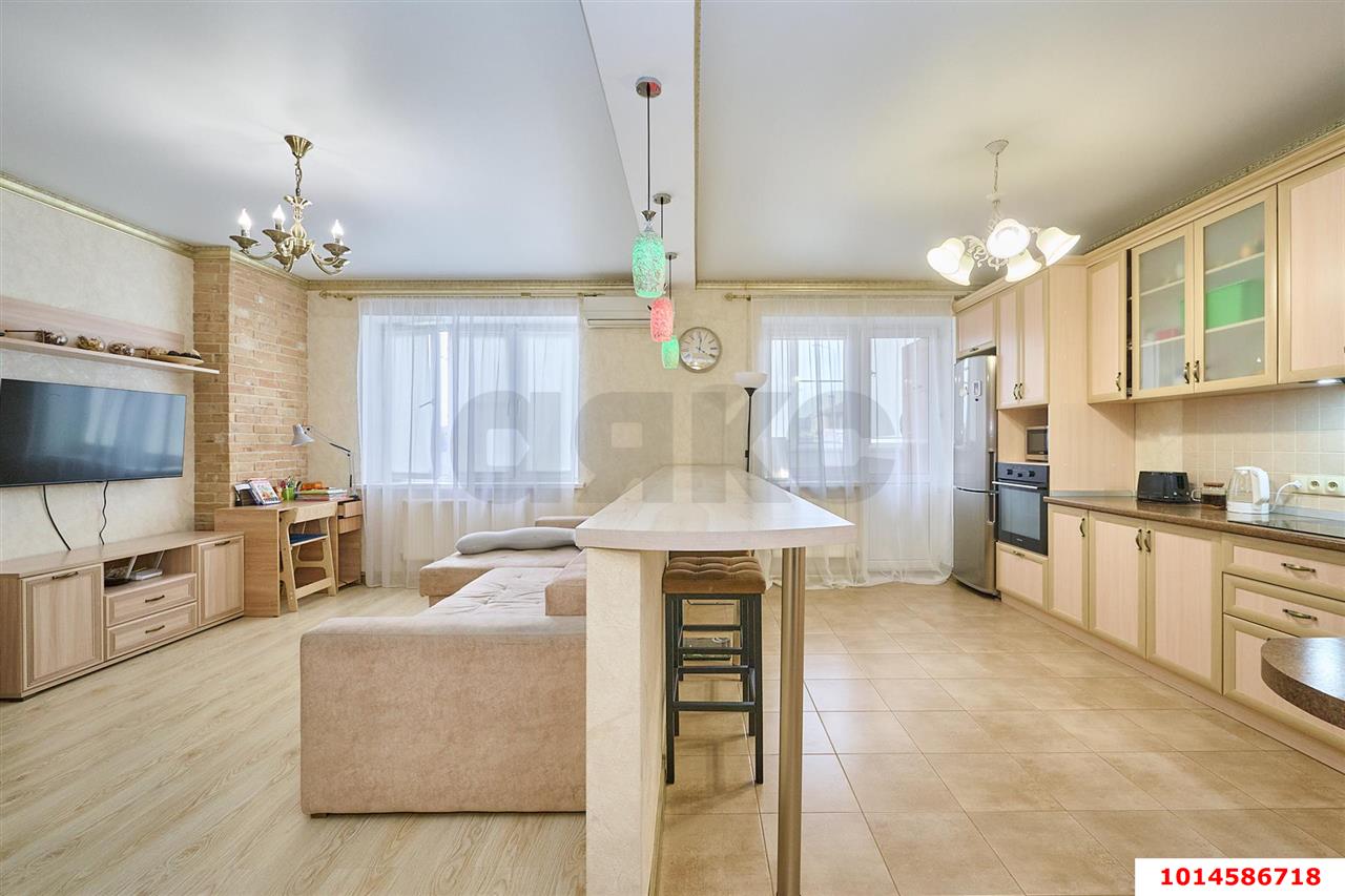 Фото №1: 1-комнатная квартира 50 м² - Краснодар, Прикубанский внутригородской округ, Фестивальный, Солнечный, мкр. жилой комплекс Солнечный Парк, ул. имени Симиренко, 37к2