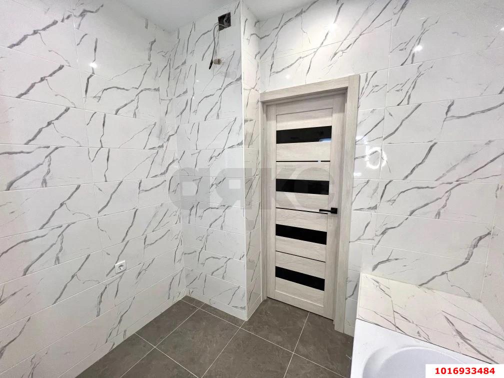 Фото №12: 2-комнатная квартира 46 м² - Краснодар, жилой комплекс Стрижи, Карасунский внутригородской округ, мкр. Гидростроителей, ул. Автолюбителей, 1Г