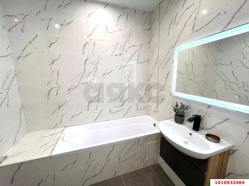 Фото №10: 2-комнатная квартира 46 м² - Краснодар, жилой комплекс Стрижи, Карасунский внутригородской округ, мкр. Гидростроителей, ул. Автолюбителей, 1Г