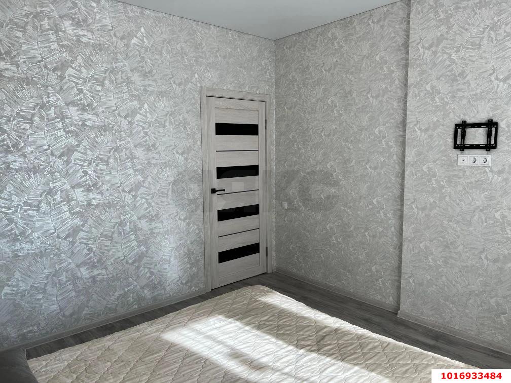 Фото №9: 2-комнатная квартира 46 м² - Краснодар, жилой комплекс Стрижи, Карасунский внутригородской округ, мкр. Гидростроителей, ул. Автолюбителей, 1Г