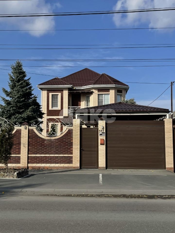 Фото №1: Дом 140 м² + 3.5 сот. - Батайск, ул. Максима Горького, 458