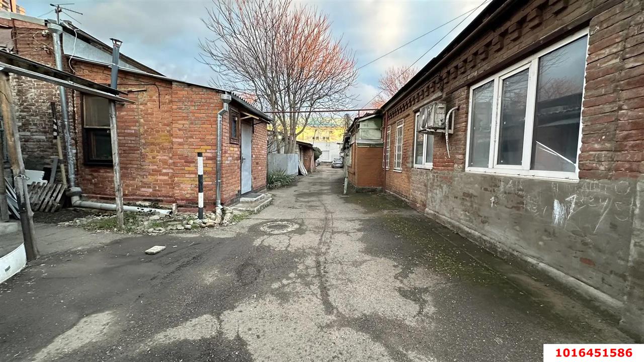 Фото №13: 2-комнатная квартира 29 м² - Краснодар, Центральный внутригородской округ, мкр. Центральный