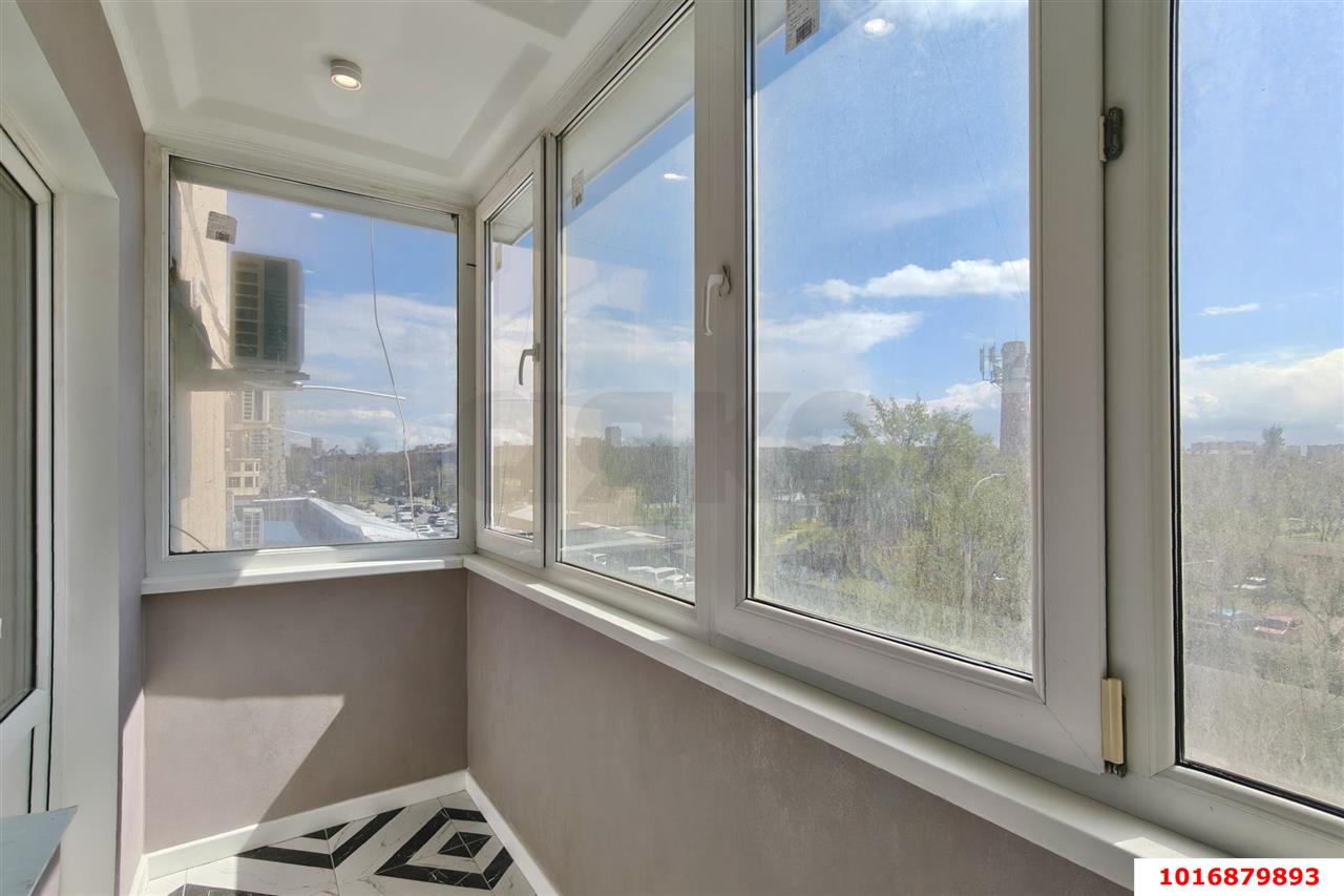 Фото №12: 2-комнатная квартира 68 м² - Краснодар, Прикубанский внутригородской округ, Отделение № 1 совхоза Солнечный, мкр. Фестивальный, ул. Атарбекова, 1/2