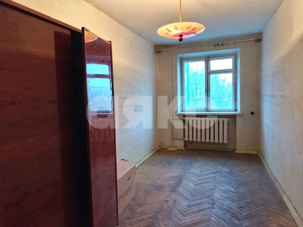 Фото №8: 3-комнатная квартира <span class="whitespace-nowrap">57 м²</span>, <span class="whitespace-nowrap">4/5 эт.</span> - Волгоград, Дзержинский, мкр. 119-й, пр-кт Маршала Жукова, 161