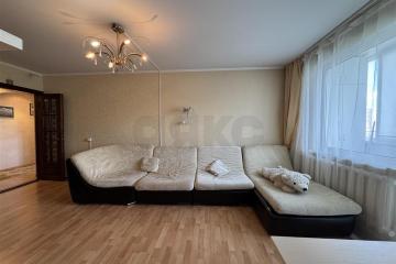 Фото №1: 4-комнатная квартира <span class="whitespace-nowrap">76 м²</span>, <span class="whitespace-nowrap">8/10 эт.</span> - Краснодар, мкр. Авиагородок, ул. имени Дзержинского, 155