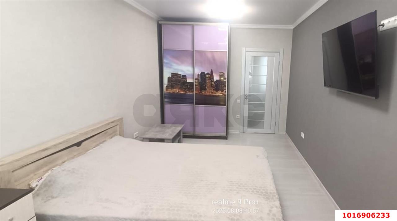 Фото №3: 1-комнатная квартира 44 м² - Краснодар, Прикубанский внутригородской округ, Музыкальный, ЖК Территория Счастья, жилой комплекс Территория счастья, Завод Радиоизмерительных Приборов, мкр. имени Петра Метальникова, ул. Евгении Жигуленко, 3к1