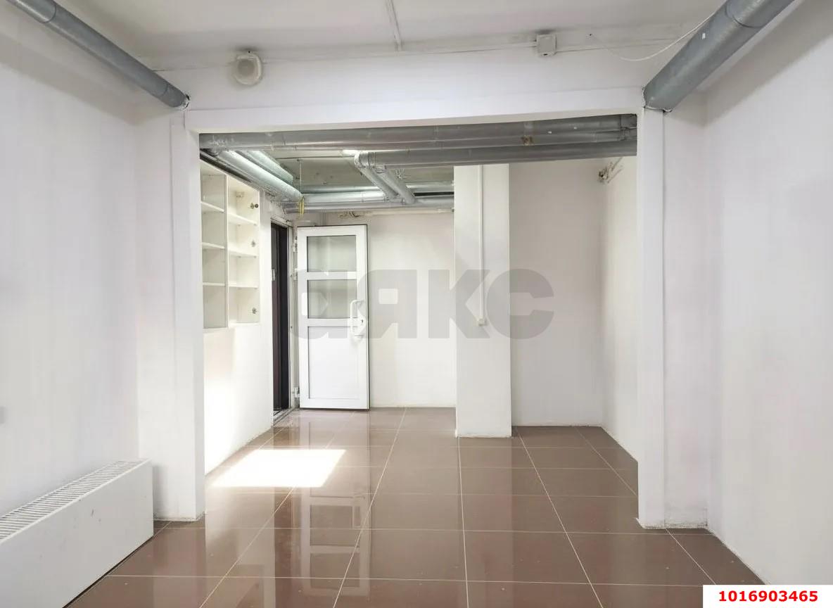 Фото №4: Торговое помещение 57 м² - Краснодар, Прикубанский внутригородской округ, мкр. Московский, ул. Карякина, 15