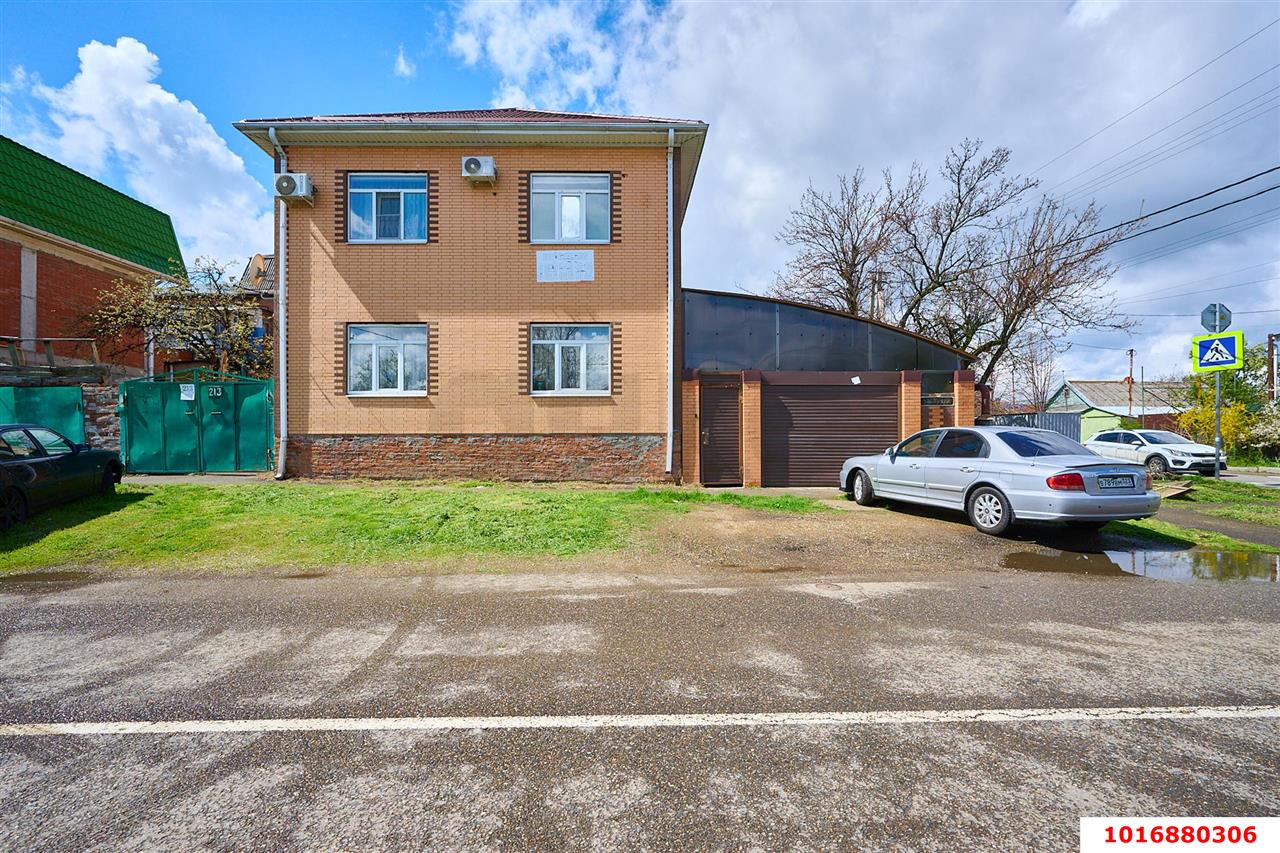 Фото №2: Дом 141 м² + 1.5 сот. - Краснодар, Западный внутригородской округ, мкр. Фестивальный, ул. Труда, 213