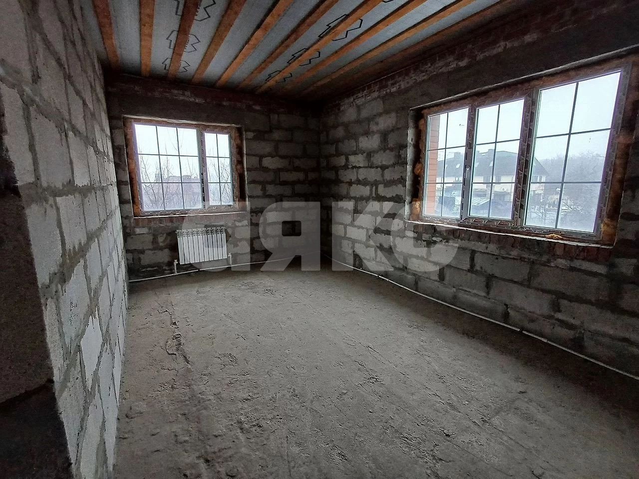 Фото №10: Дом <span class="whitespace-nowrap">310 м²</span> <span class="whitespace-nowrap">+ 5.5 сот.</span>, <span class="whitespace-nowrap">3 эт.</span> - Ростов-на-Дону, Пролетарский, поселок Кирпичный, мкр. СНТ Ириния, ул. Златоустовская, 20
