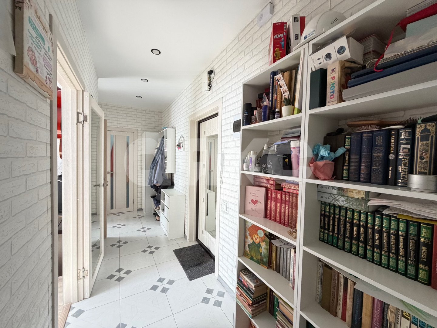 Фото №2: 2-комнатная квартира 56 м² - Горячий Ключ, Старый Рынок, мкр. Старый Рынок, ул. Солнечный Берег, 10А