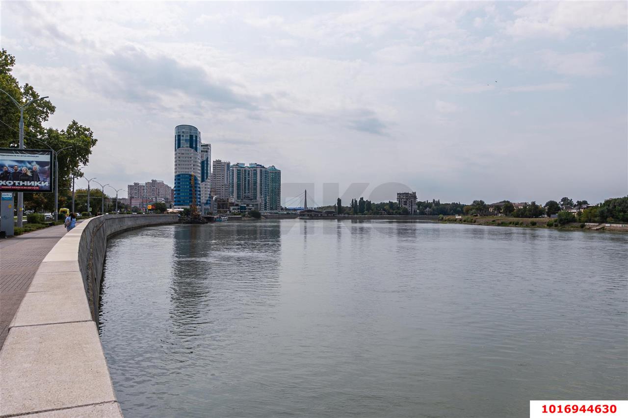 Фото №5: 1-комнатная квартира 49 м² - Краснодар, Западный внутригородской округ, Центральный, Центральный внутригородской округ, мкр. жилой комплекс Адмирал, ул. Кубанская набережная, 39