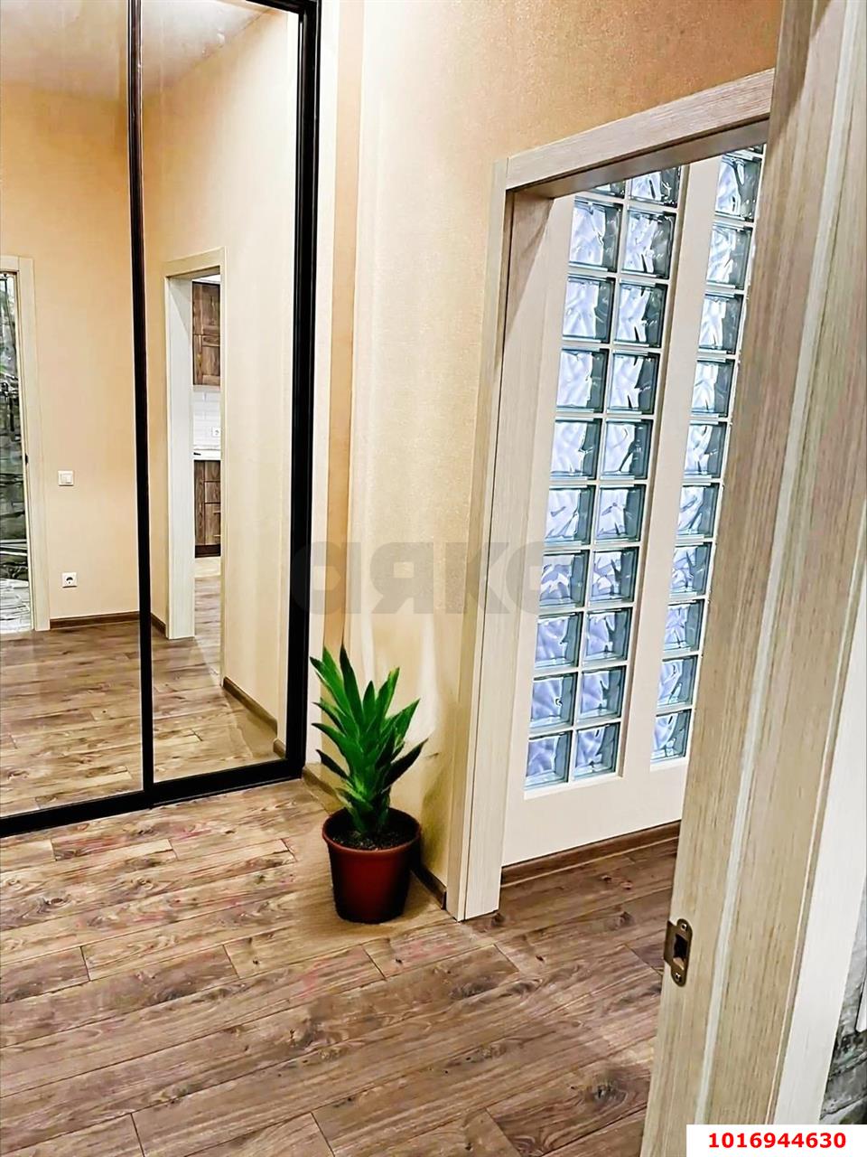 Фото №4: 1-комнатная квартира 49 м² - Краснодар, Западный внутригородской округ, Центральный, Центральный внутригородской округ, мкр. жилой комплекс Адмирал, ул. Кубанская набережная, 39