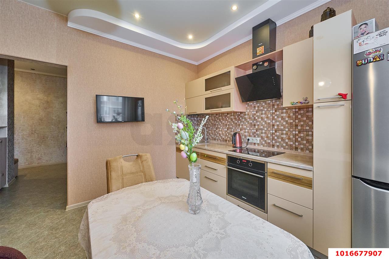 Фото №3: 1-комнатная квартира 52 м² - Краснодар, Прикубанский внутригородской округ, Фестивальный, Солнечный, мкр. жилой комплекс Янтарный 3, пр-кт Константина Образцова, 4к1