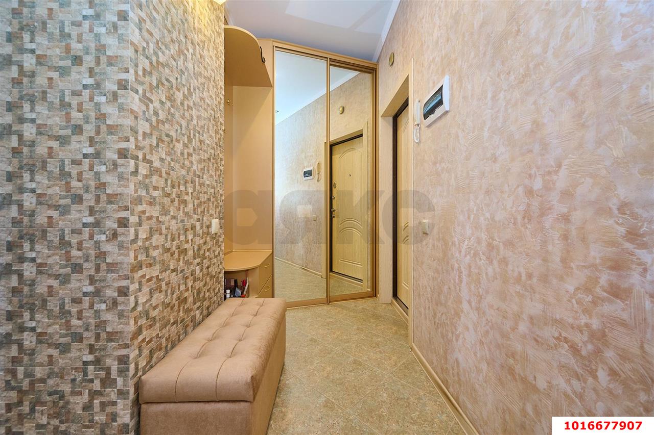 Фото №10: 1-комнатная квартира 52 м² - Краснодар, Прикубанский внутригородской округ, Фестивальный, Солнечный, мкр. жилой комплекс Янтарный 3, пр-кт Константина Образцова, 4к1