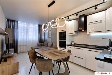 Фото №1: 2-комнатная квартира 80 м² - Краснодар, мкр. Центральный, ул. Октябрьская, 181/2к2