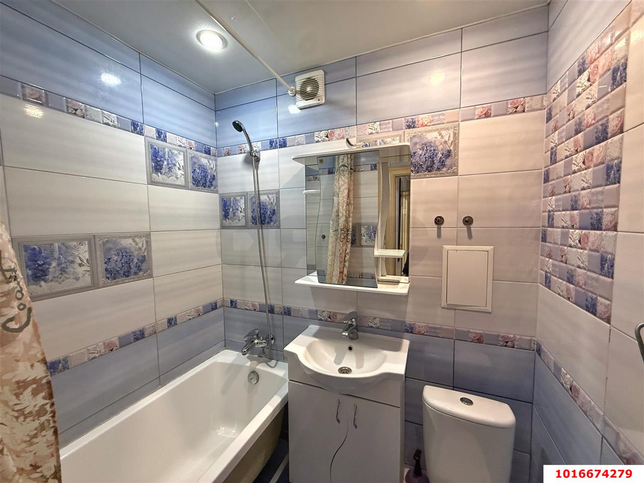 Фото №9: 2-комнатная квартира 45 м² - Краснодар, Западный внутригородской округ, мкр. Фестивальный, ул. Гагарина, 137