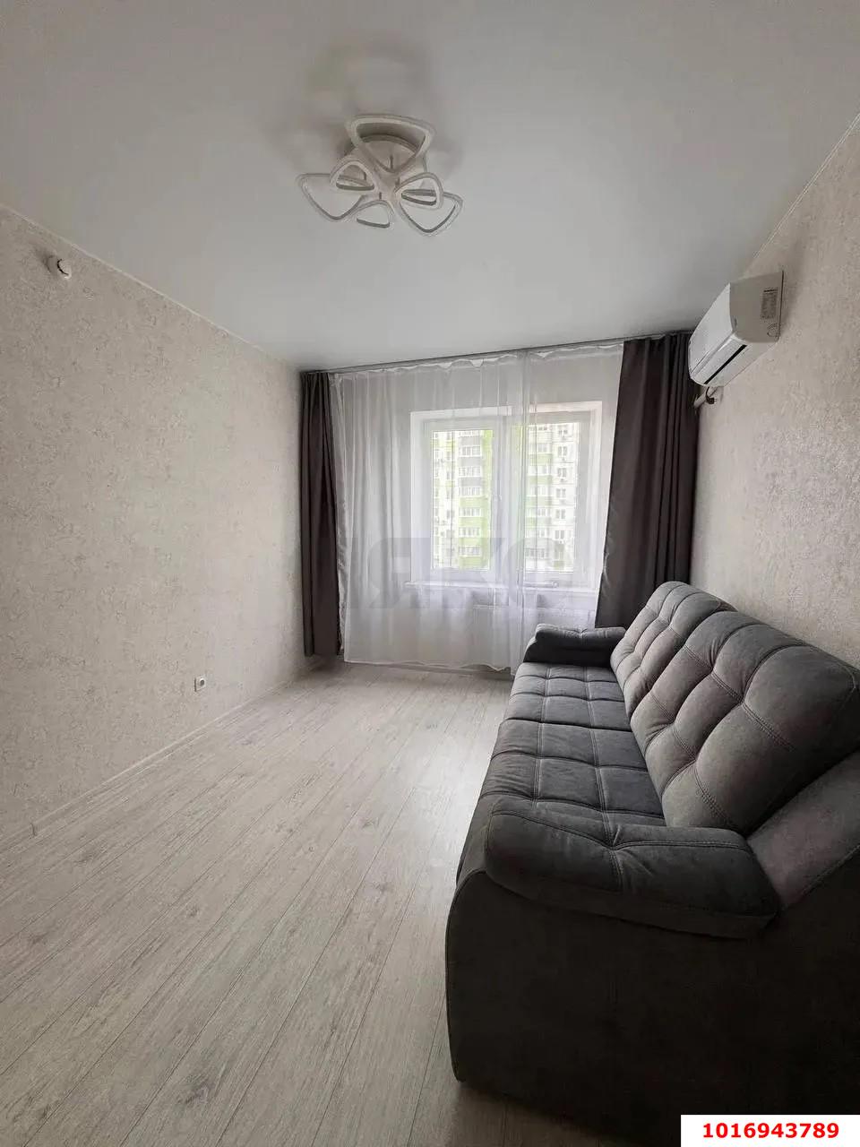 Фото №1: 2-комнатная квартира 56 м² - Краснодар, Прикубанский внутригородской округ, Восточный, мкр. жилой комплекс Квартал № 6, ул. Генерал-лейтенанта Александра Сапрунова, 15