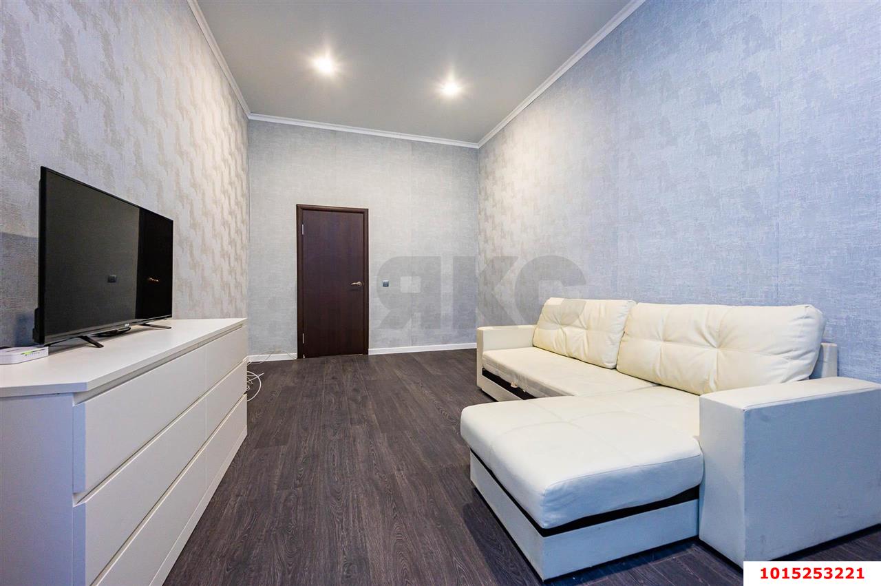 Фото №8: 1-комнатная квартира 43 м² - Краснодар, Прикубанский внутригородской округ, Завод Радиоизмерительных Приборов, имени Петра Метальникова, мкр. Музыкальный, ул. имени Сергея Есенина, 110/1