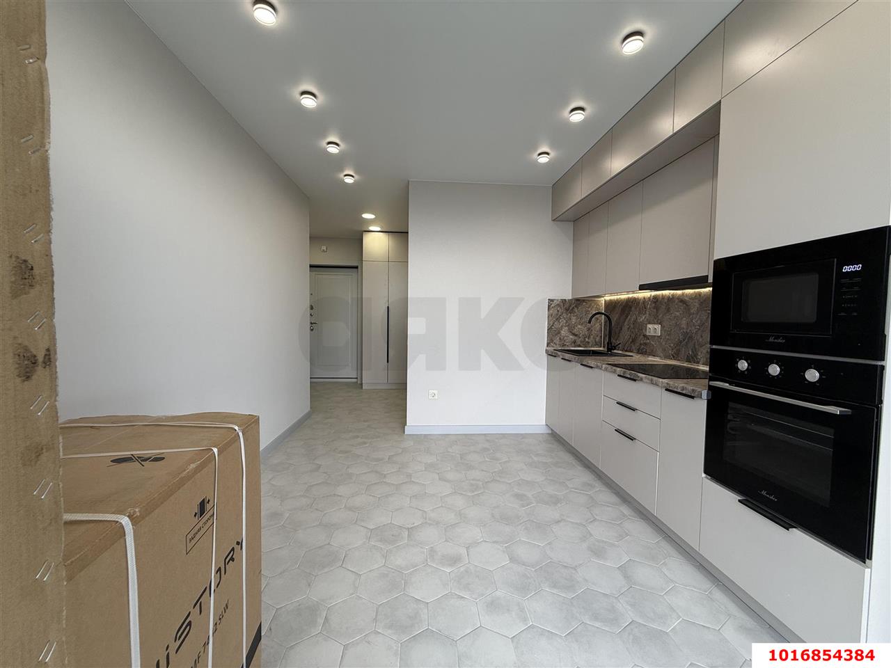 Фото №4: 1-комнатная квартира 40 м² - Краснодар, Прикубанский внутригородской округ, Микрохирургии глаза, мкр. жилой комплекс Сограт, ул. Красных Партизан, 4/15